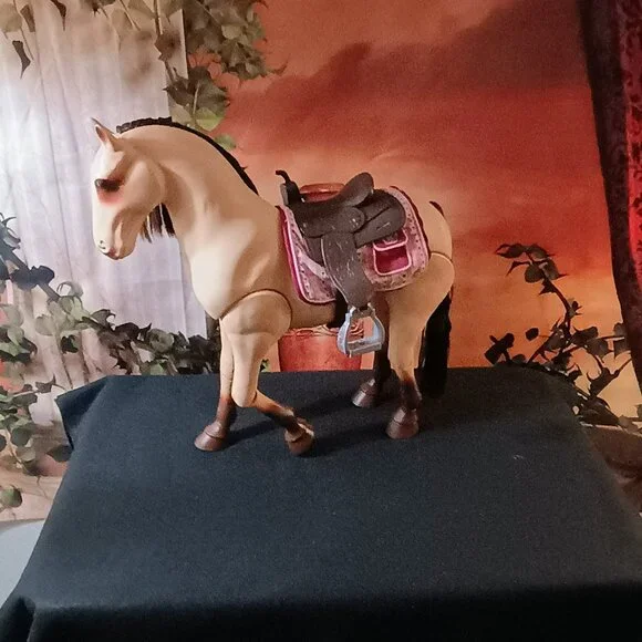 EUC: Our Generation Horse by Battat 20" Tall with Saddle and Poseable Legs - Picture 7 of 11